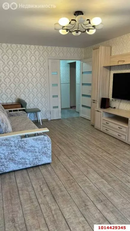 4-комнатная квартира: Краснодар, улица имени Игнатова, 55 (75 м) - Фото 1