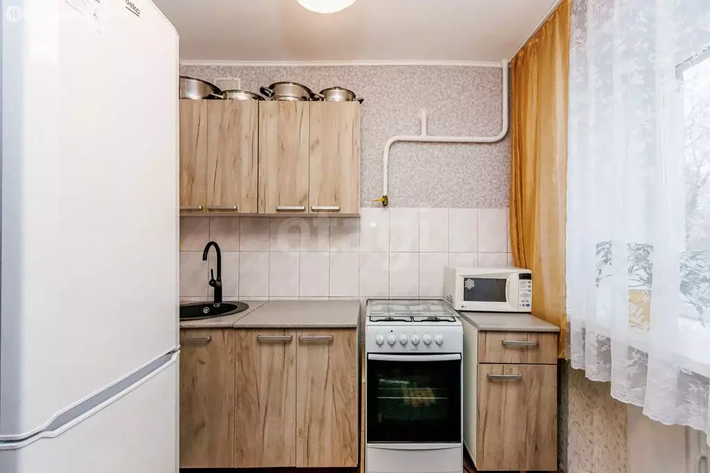 1-комнатная квартира: Тюмень, улица Революции, 1А (30 м) - Фото 2