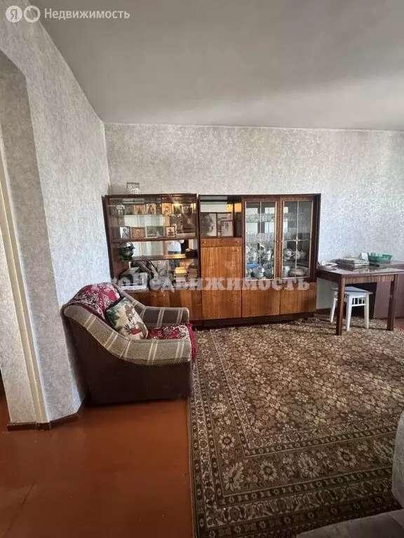 3-комнатная квартира: Кызыл, улица Ленина, 58 (58 м) - Фото 1