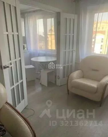 3-к кв. Калужская область, Калуга ул. Степана Разина, 42/38 (65.0 м) - Фото 0
