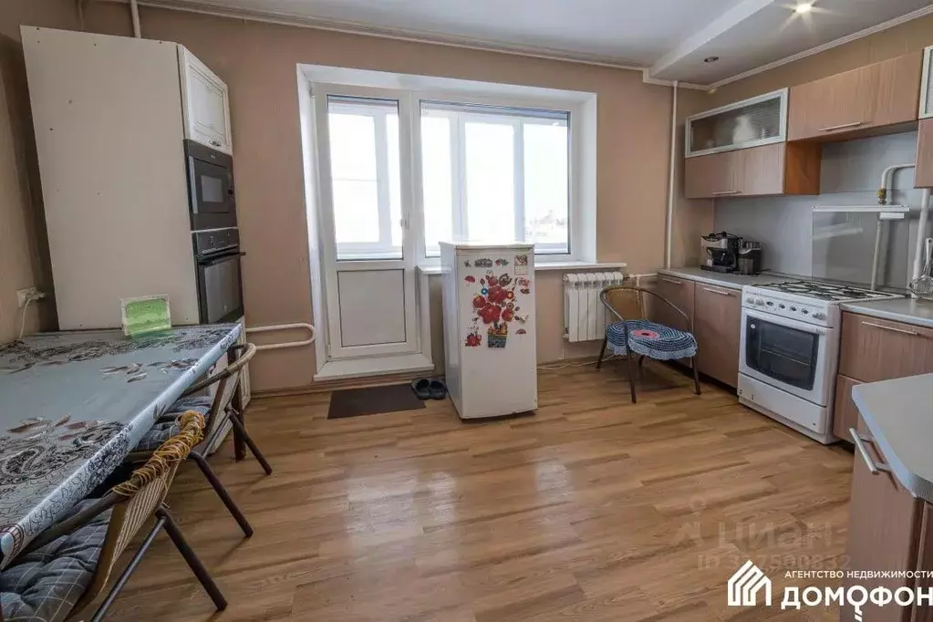 4-к кв. Омская область, Омск ул. 15-я Рабочая, 88 (91.0 м) - Фото 1