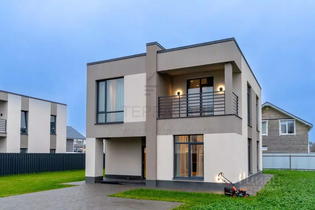 Дом в Ленинградская область, Ломоносовский район, Пениковское с/пос, ... - Фото 1