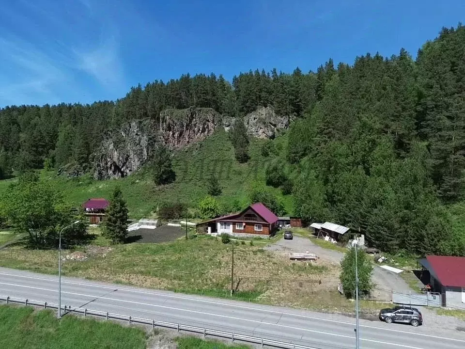 Дом в Алтай, Майминский район Р-256 Чуйский тракт, 487-й км (67 м) - Фото 1