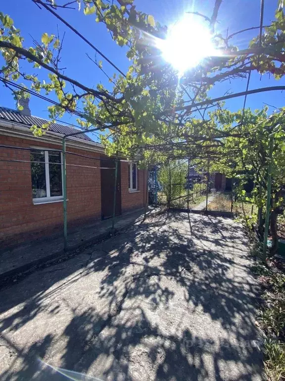 Дом в Ростовская область, Азов Азовский район, пер. Стахановский (42 ... - Фото 2