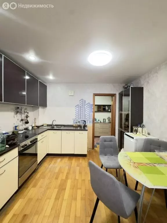 3-комнатная квартира: Чебоксары, проспект Максима Горького, 33 (73.9 ... - Фото 2