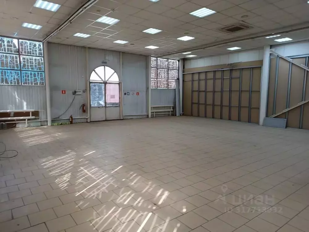 Помещение свободного назначения в Саратовская область, Энгельс ... - Фото 1