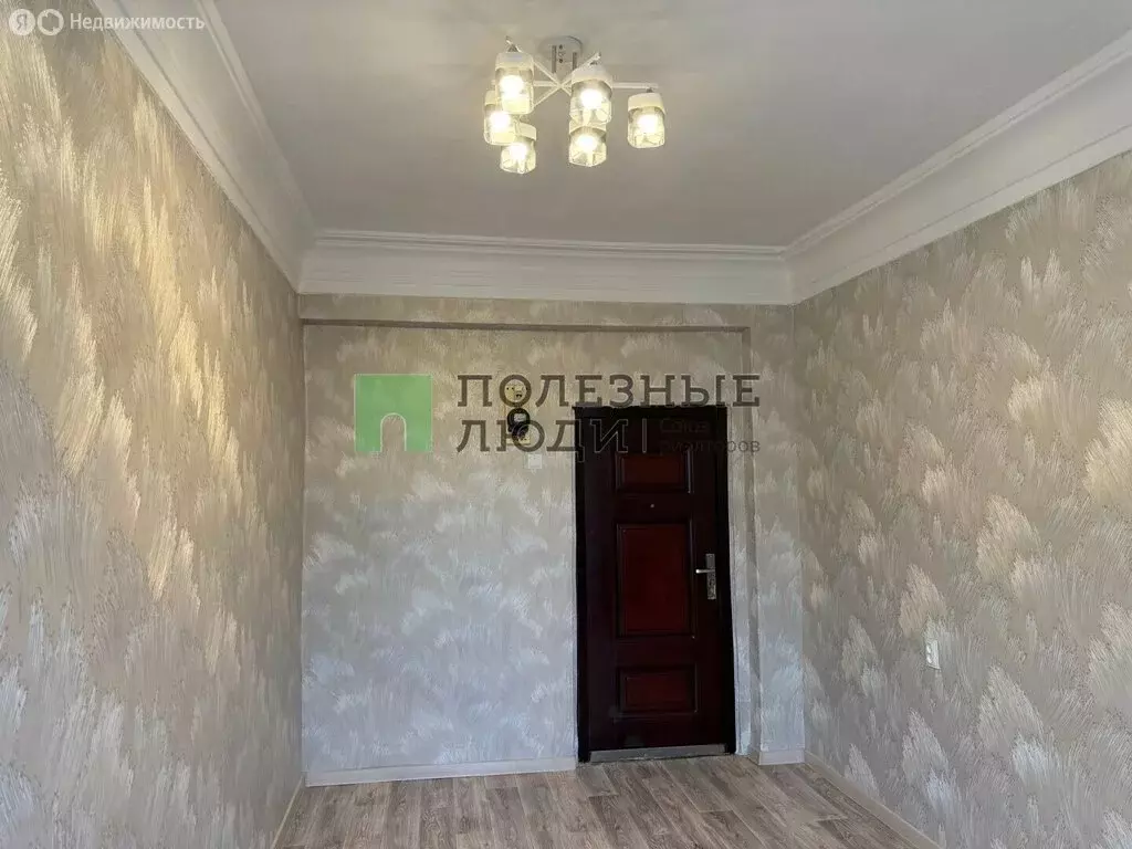 1к в 9-комнатной квартире (13.7 м) - Фото 2