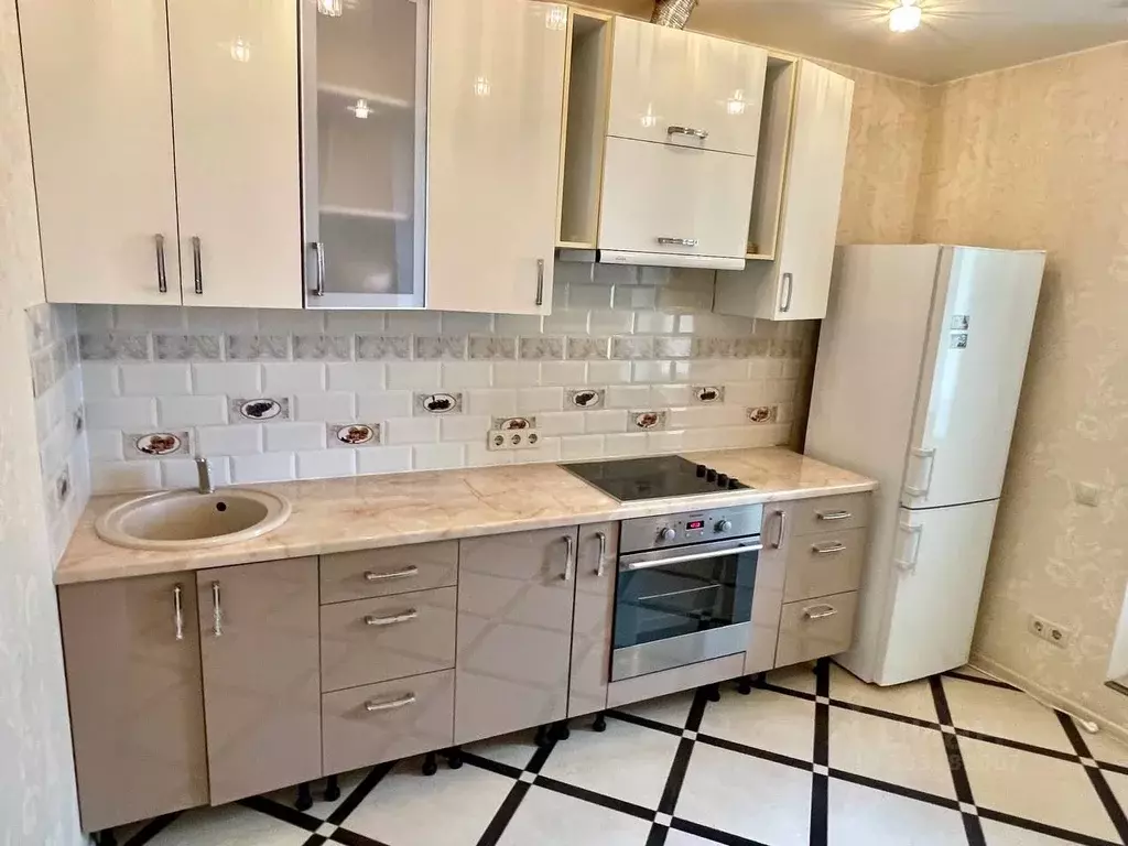 2-к кв. Московская область, Королев Пионерская ул., 30к9 (69.2 м) - Фото 2