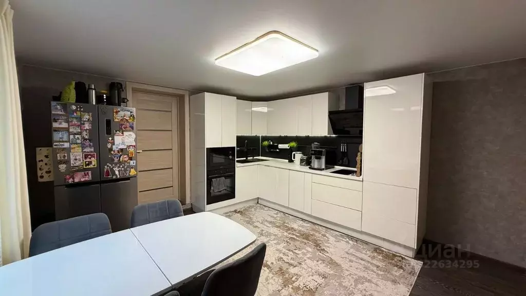 Дом в Красноярский край, Красноярск Николаевка мкр, ул. Яблочкова, 27 ... - Фото 1