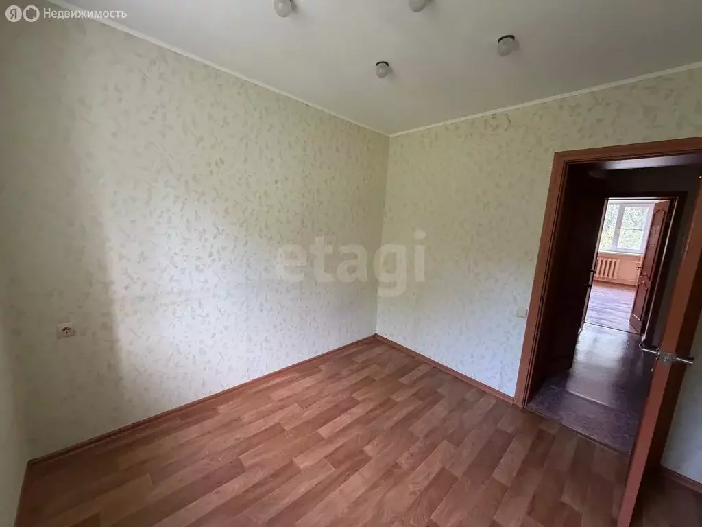 3-комнатная квартира: Златоуст, Садовая улица, 8 (57.9 м) - Фото 2