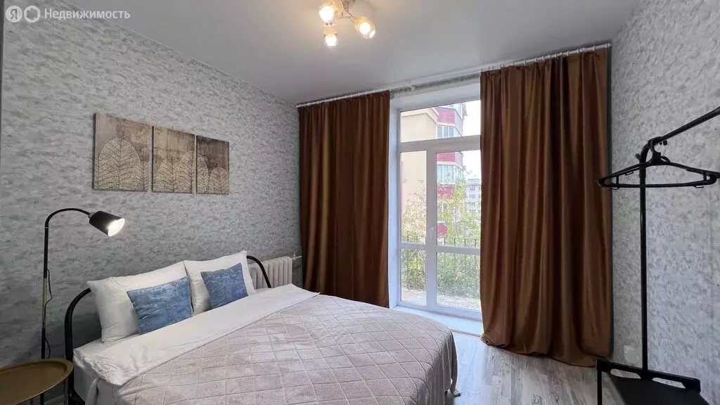 2-комнатная квартира: Екатеринбург, улица Бажова, 43 (40.2 м) - Фото 1