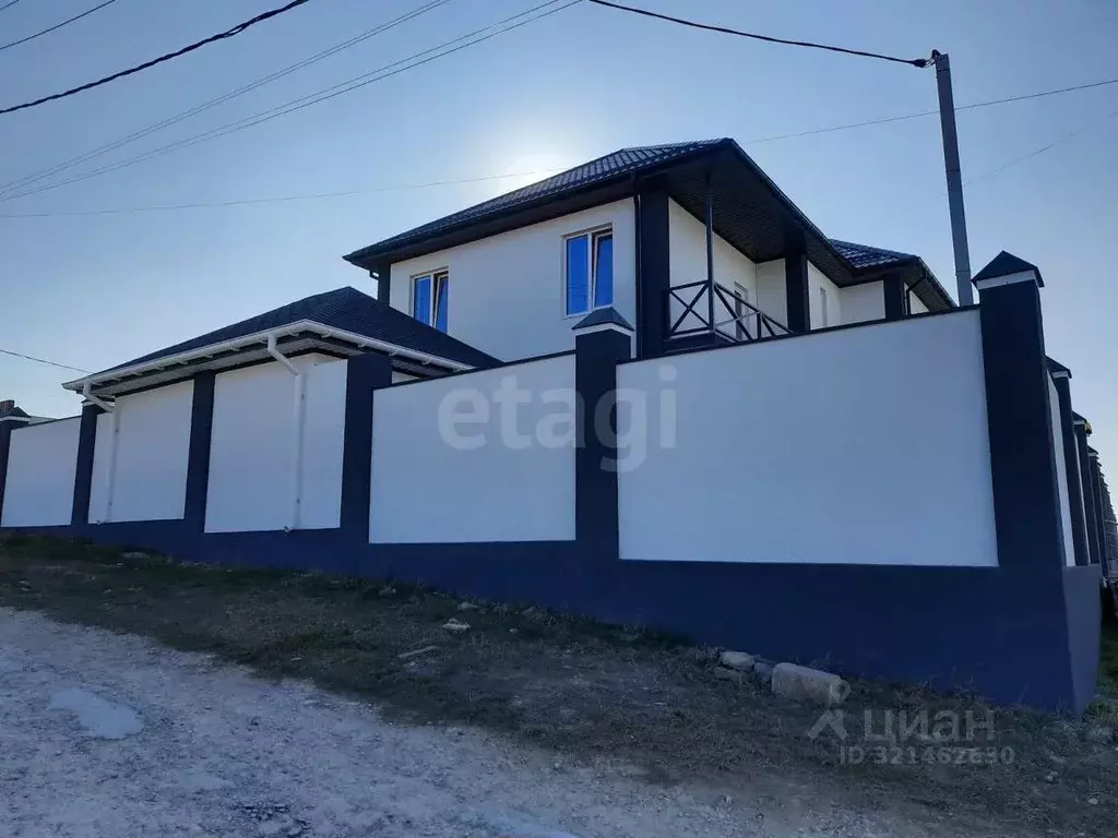 Дом в Краснодарский край, Анапа муниципальный округ, с. Варваровка ул. ... - Фото 1