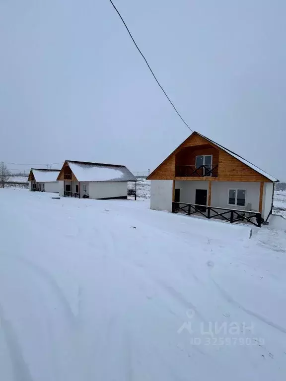 Дом в Красноярский край, Емельяновский муниципальный округ, Изумрудный ... - Фото 1