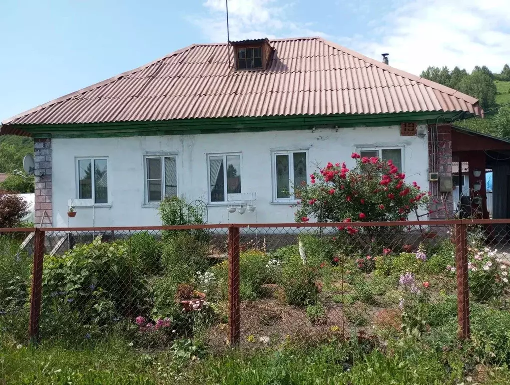 Дом в Кемеровская область, Калтан Набережная ул., 19 (77 м) - Фото 1
