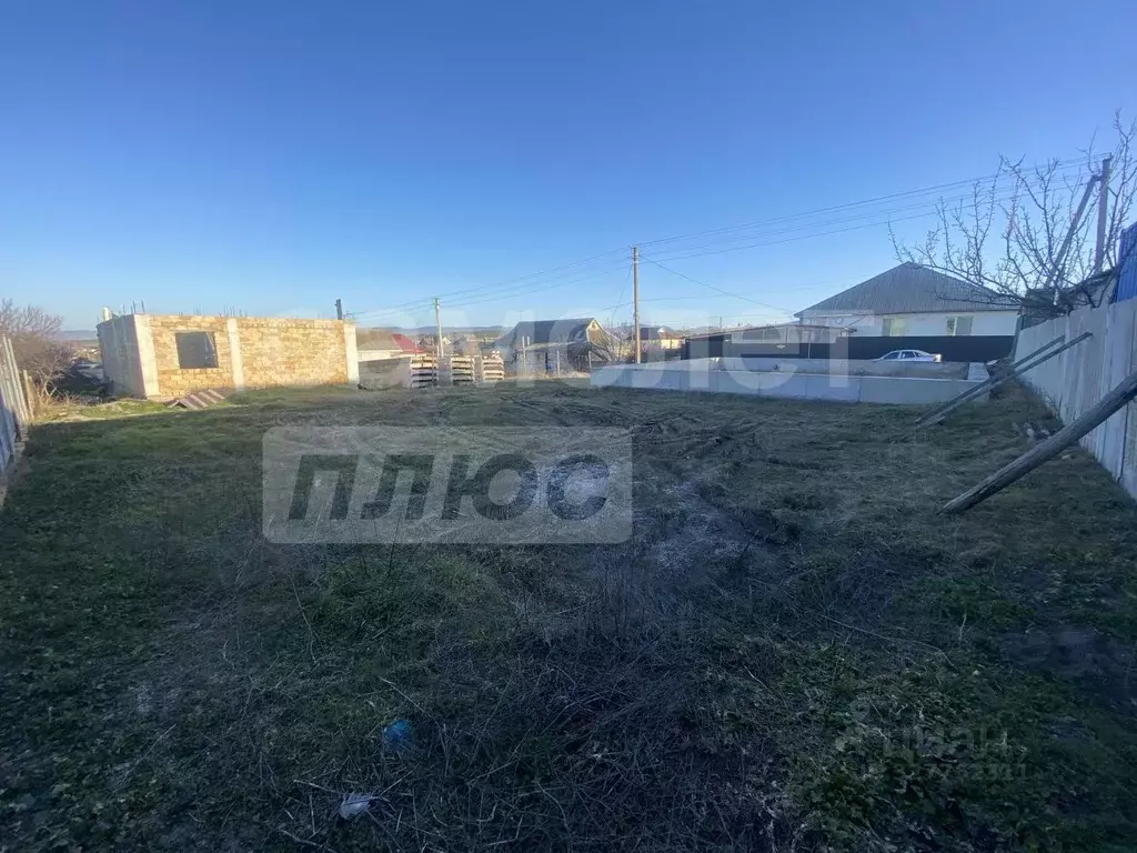 Участок в Крым, Белогорск ул. Новая (6.0 сот.) - Фото 1