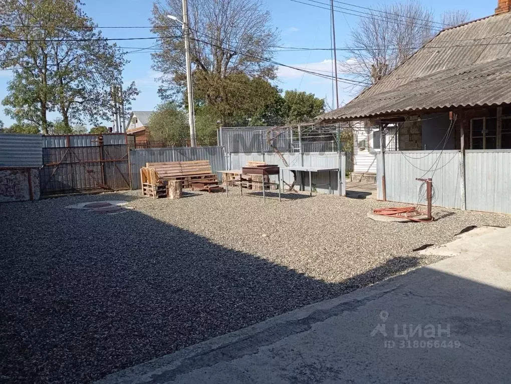 Дом в Адыгея, Майкоп городской округ, Ханская ст-ца ул. Гагарина, 128 ... - Фото 1