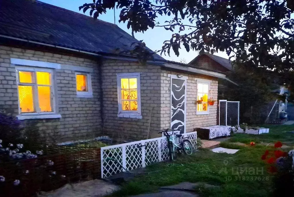 Дом в Орловская область, Мценск Орловская ул., 9А (50 м) - Фото 0