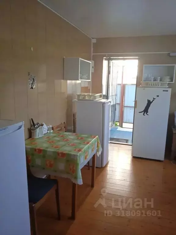 Дом в Краснодарский край, Темрюкский район, Голубицкое с/пос, ... - Фото 1