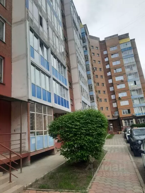 2-к кв. Красноярский край, Красноярск ул. Алексеева, 23 (64.0 м) - Фото 0