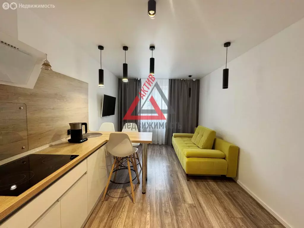 2-комнатная квартира: Каменск-Уральский, Комсомольский бульвар, 32 (64 ... - Фото 1