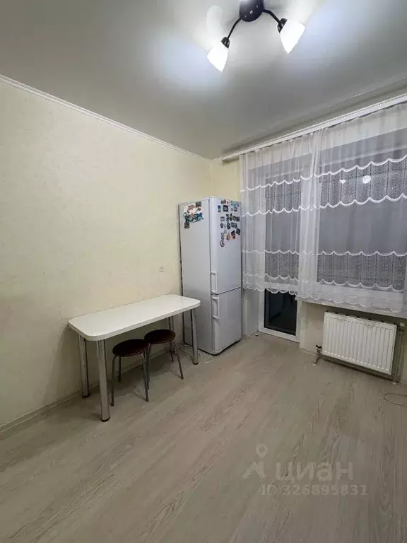 3-к кв. Кировская область, Киров ул. Краснополянская, 6 (56.0 м) - Фото 2