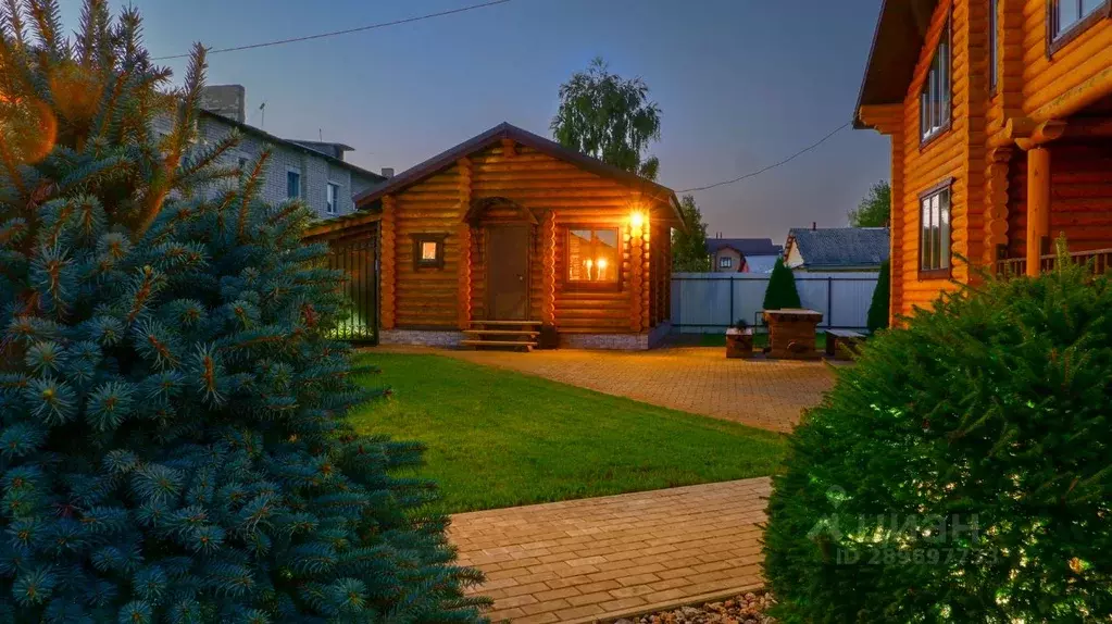 Дом в Вологодская область, Великий Устюг ул. Дежнева, 85 (200 м) - Фото 2