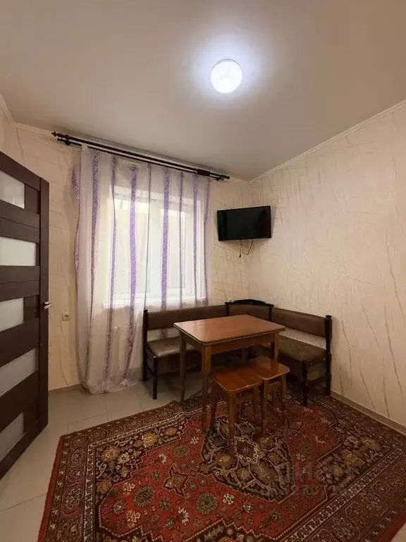 1-к кв. Крым, Симферополь ул. Уркуста, 10 (30.0 м) - Фото 2