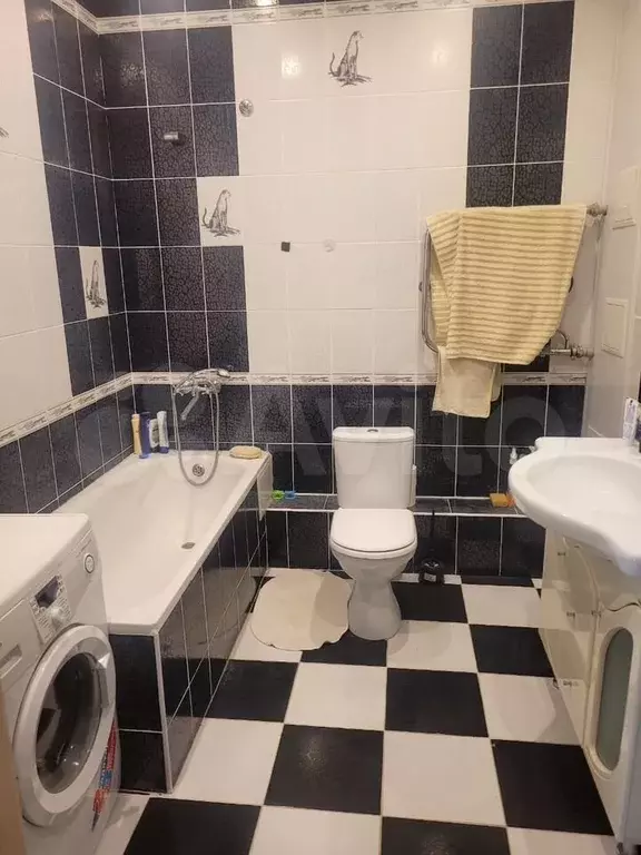 1-к. квартира, 54 м, 7/10 эт. - Фото 0