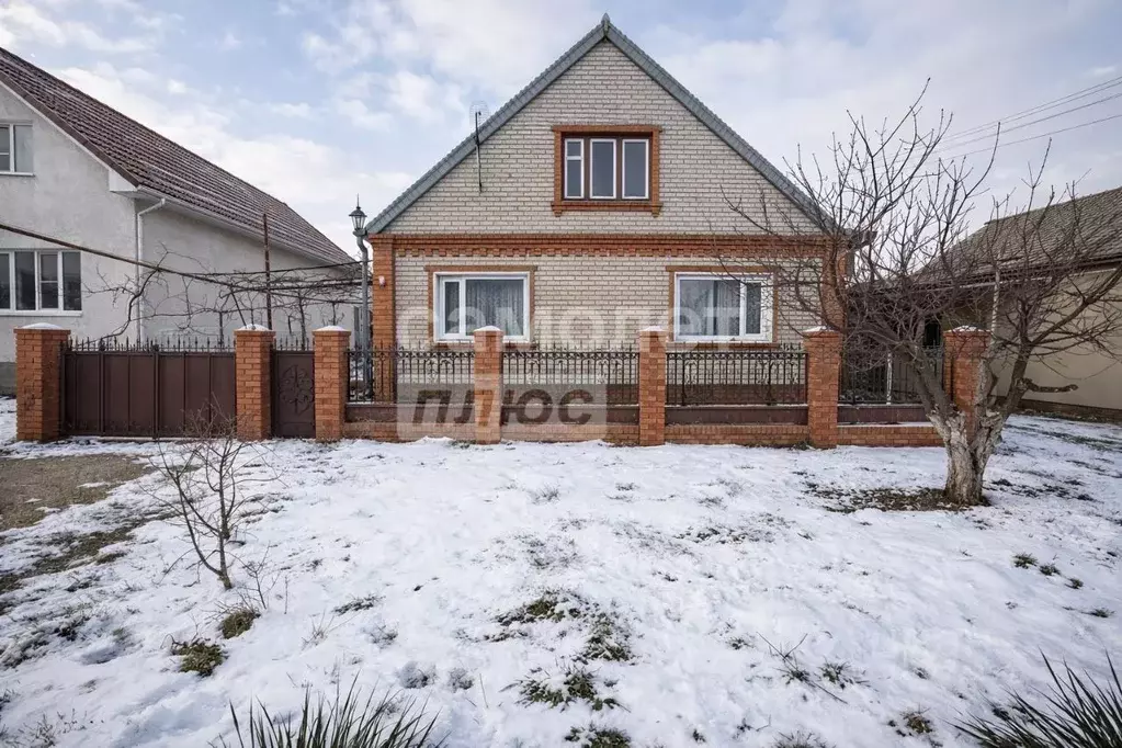 Дом в Краснодарский край, Приморско-Ахтарск ул. Пацаева, 13 (169 м) - Фото 1