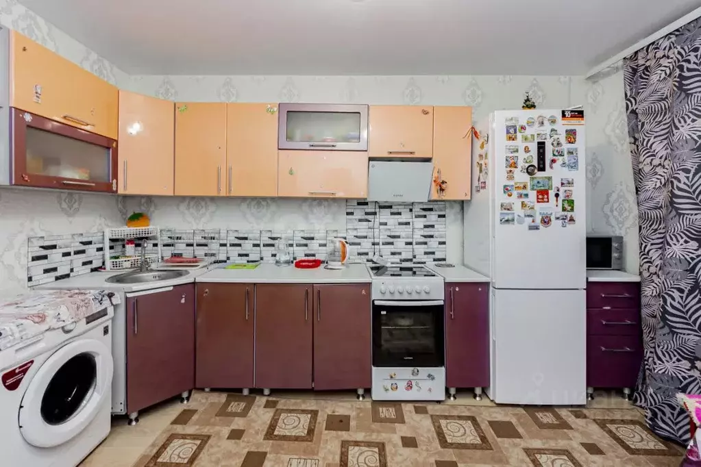 Комната Тюменская область, Тюмень ул. Станционная, 18 (30.5 м) - Фото 1