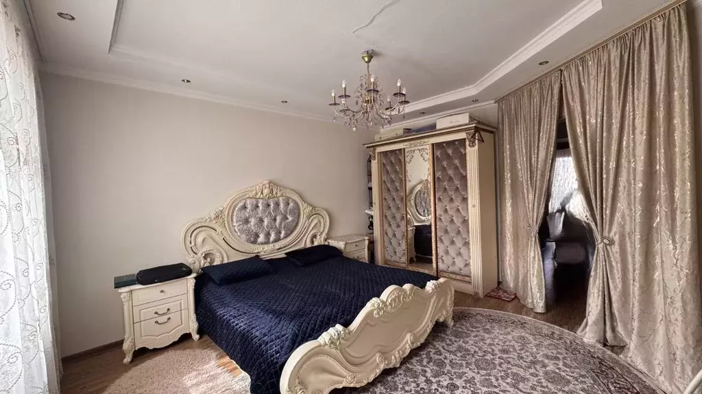 2-к кв. Кабардино-Балкария, Нальчик ул. Байсултанова (63.9 м) - Фото 1