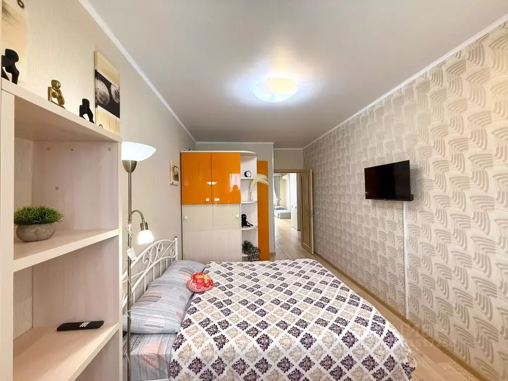 2-к кв. Калужская область, Калуга ул. Кибальчича, 30 (67.0 м) - Фото 0