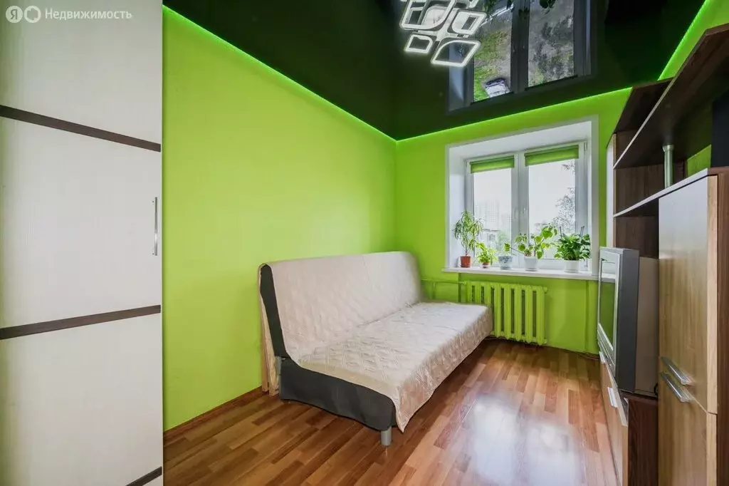 3-комнатная квартира: Екатеринбург, улица Народного Фронта, 85к1 (50.9 ... - Фото 2