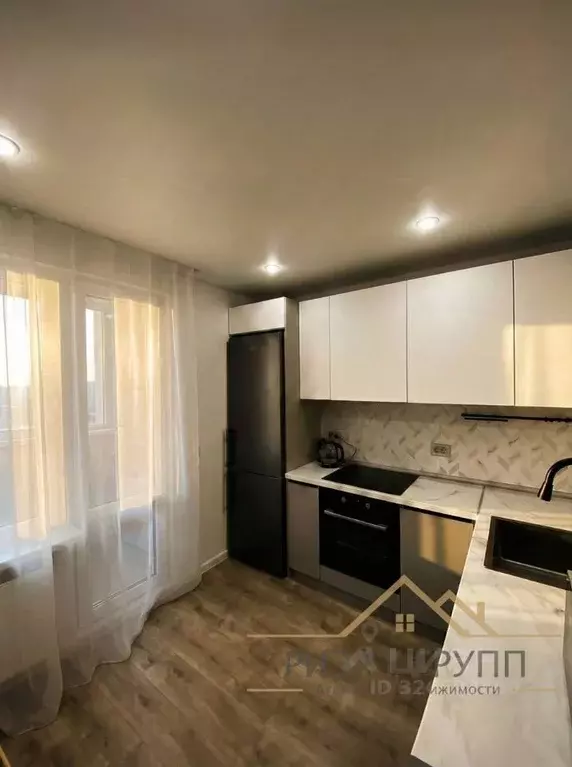 2-к кв. Татарстан, Казань ул. Александра Курынова, 10к2 (52.0 м) - Фото 2