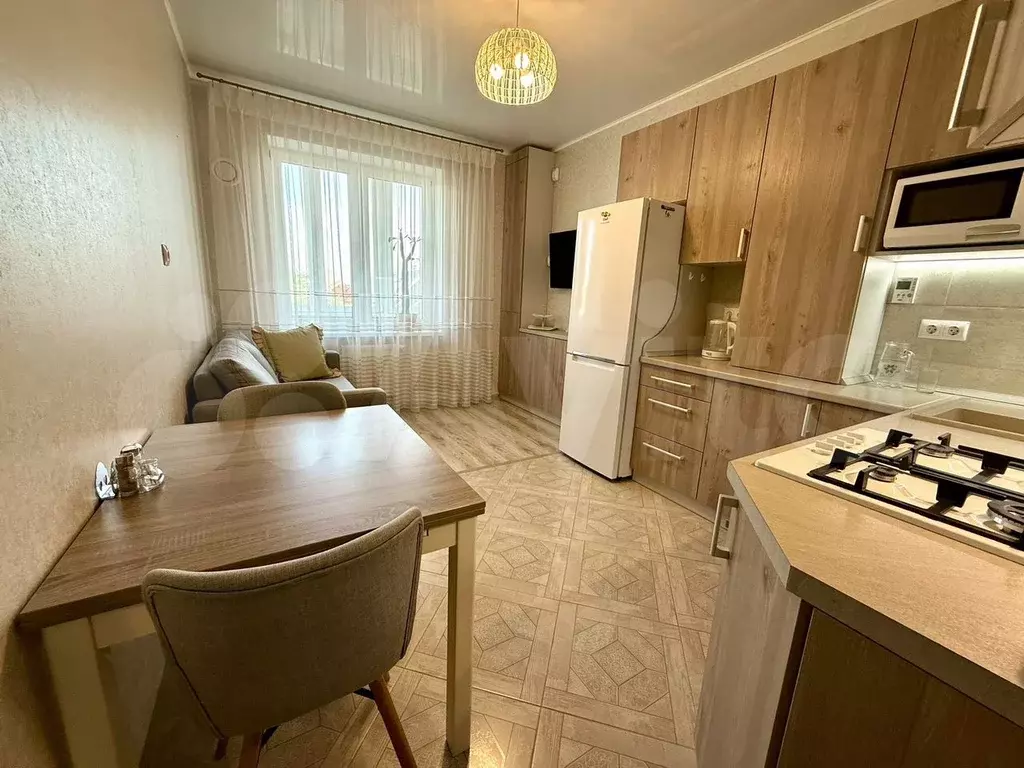 1-к. квартира, 53 м, 3/8 эт. - Фото 1