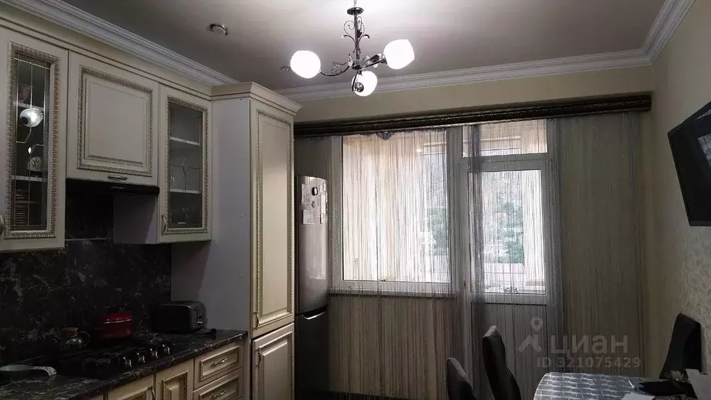 2-к кв. Дагестан, Дербент ул. Сальмана, 100Г (70.1 м) - Фото 1