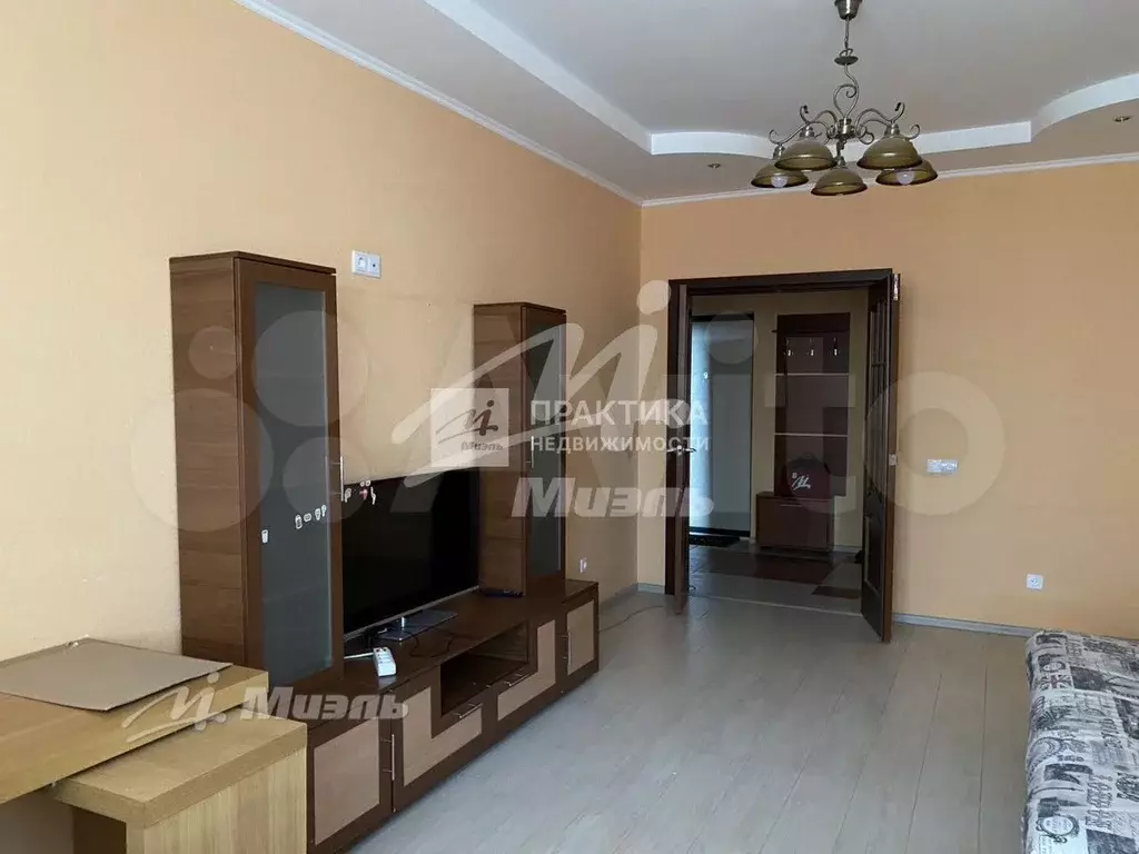 1-к. квартира, 50 м, 2/14 эт. - Фото 1