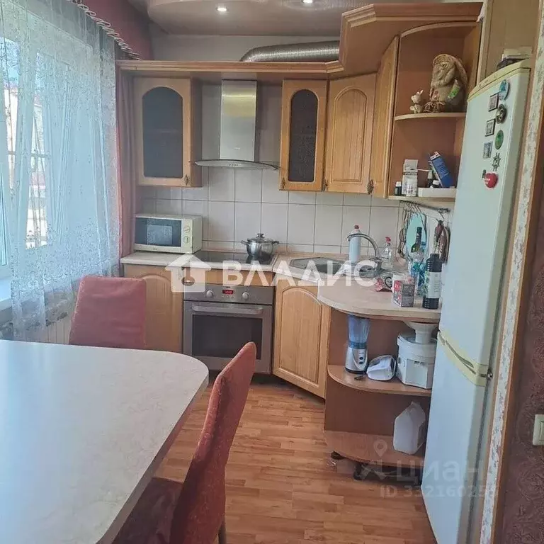 3-к кв. Бурятия, Улан-Удэ ул. Гольдсобеля, 4 (56.7 м) - Фото 1