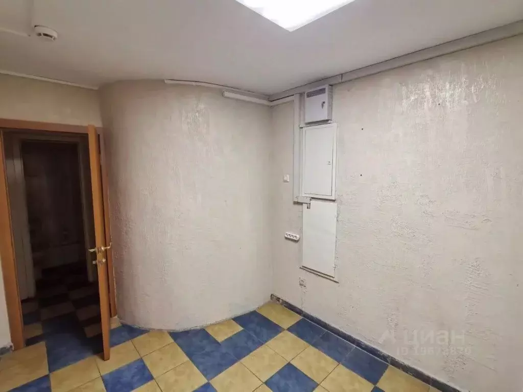 Офис в Татарстан, Набережные Челны ул. Академика Рубаненко, 12 (90 м) - Фото 2