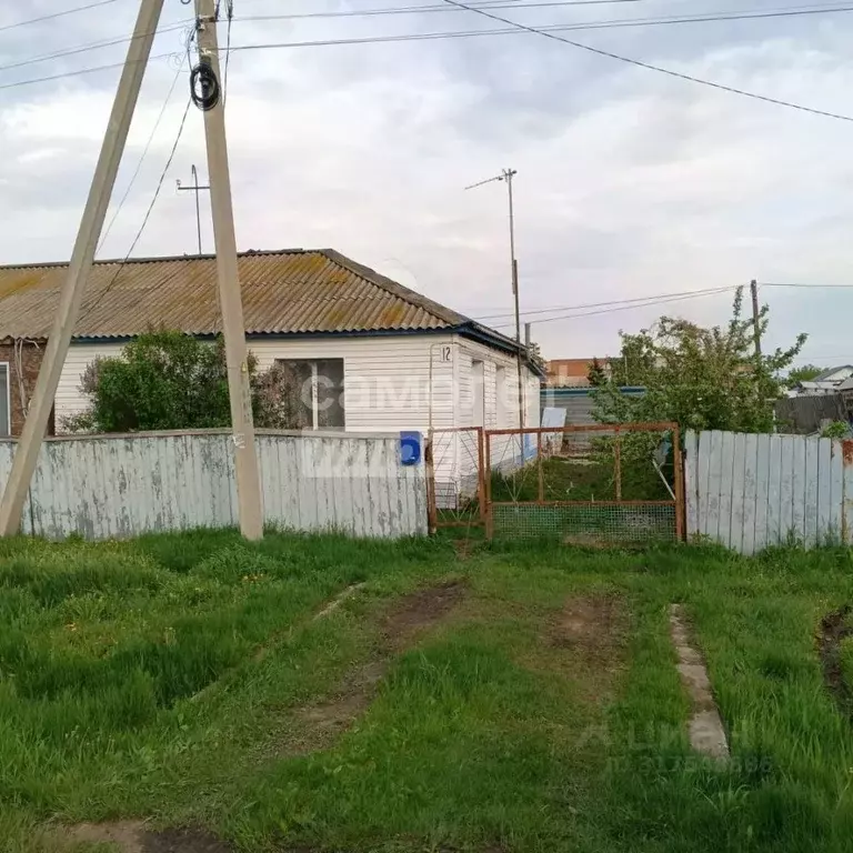 Дом в Омская область, Азовский Немецкий Национальный район, д. Гауф ... - Фото 0