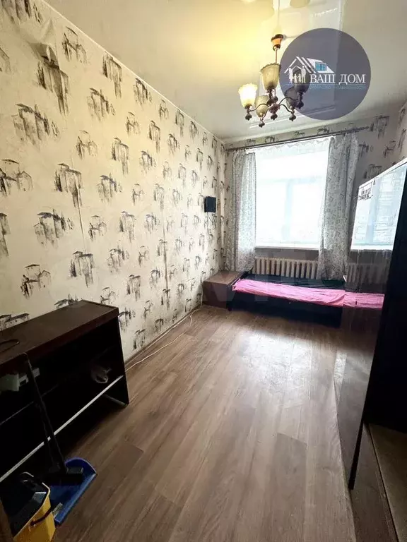 Комната 12 м в 7-к., 1/5 эт. - Фото 0