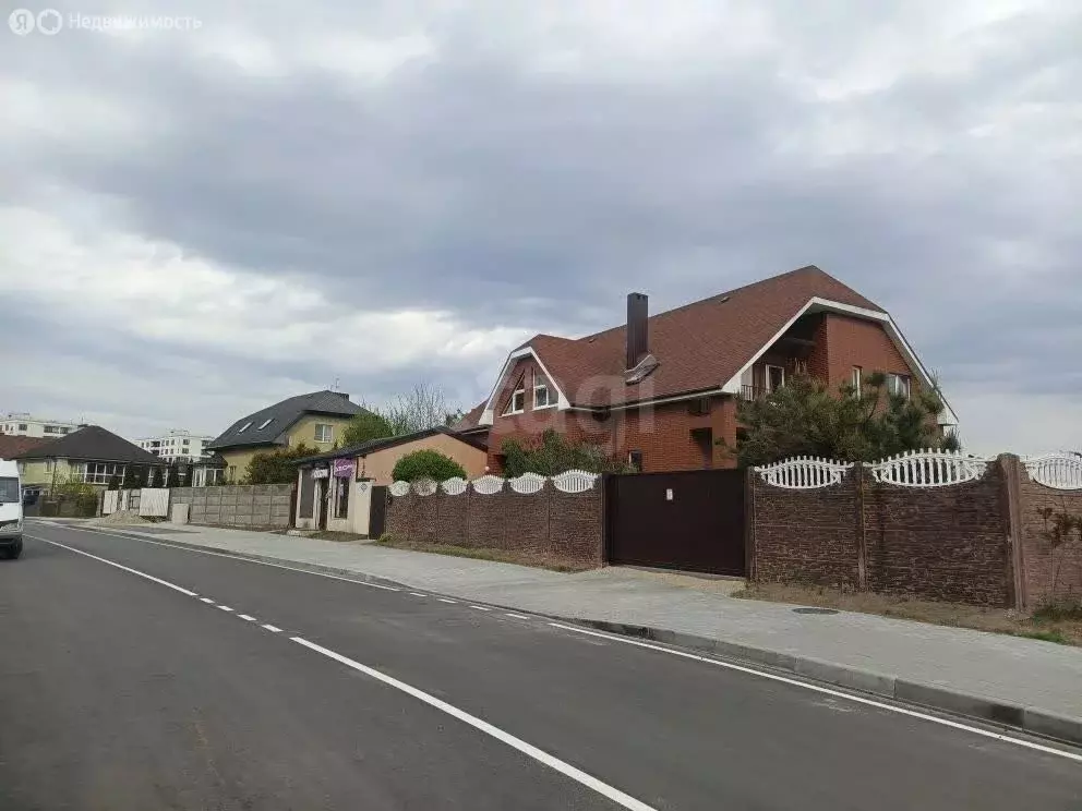 Дом в Калининград, Челюскинская улица (390.6 м) - Фото 1