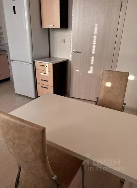 1-к кв. Липецкая область, Елец Радиотехническая ул., 28Б (43.0 м) - Фото 1