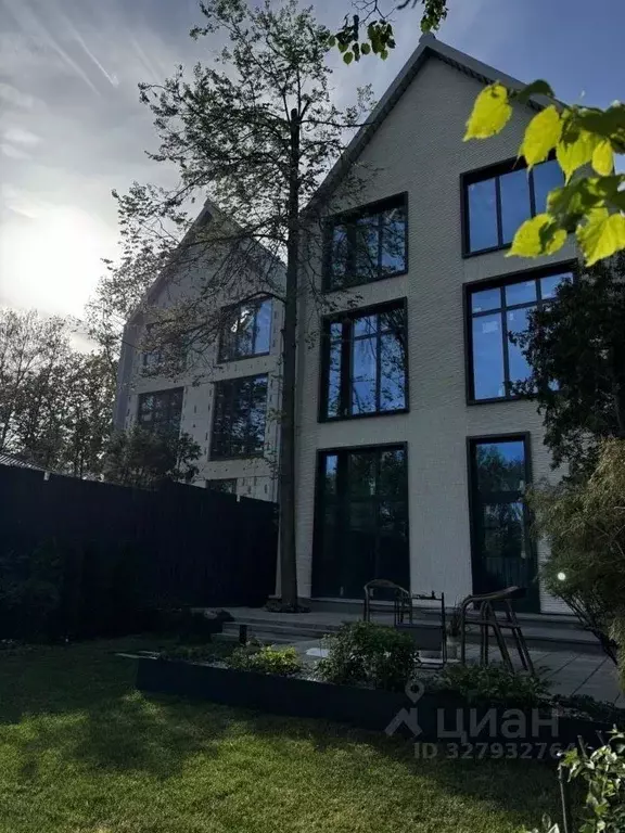 Коттедж в Москва № 12 кв-л, 12А (225 м) - Фото 1