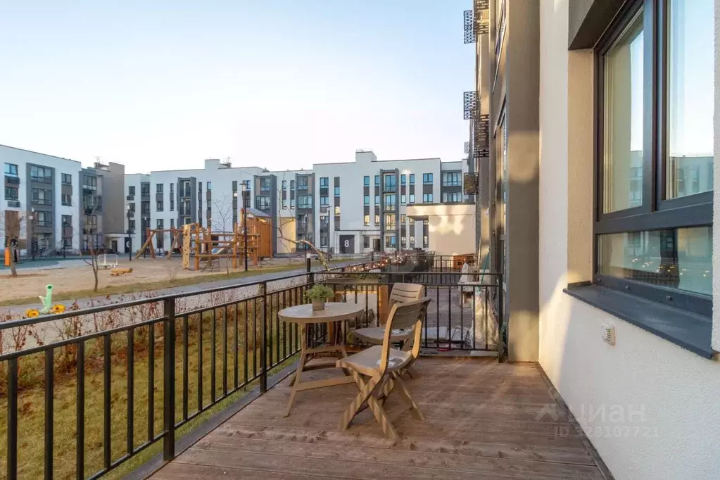 1-к кв. Тюменская область, Тюмень ул. Сергея Свиридова, 5 (34.0 м) - Фото 1