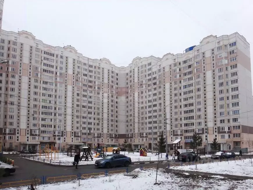 3-к кв. Московская область, Чехов Губернский мкр, ул. Земская, 8 ... - Фото 1