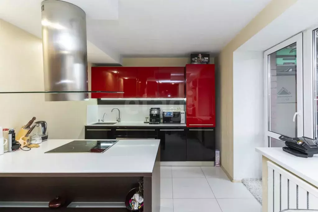 1-к кв. Тюменская область, Тюмень Олимпийская ул., 9/3 (43.8 м) - Фото 1