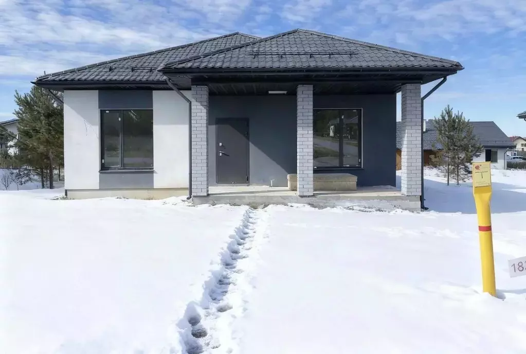 Дом в Свердловская область, Белоярский муниципальный округ, пос. ... - Фото 1