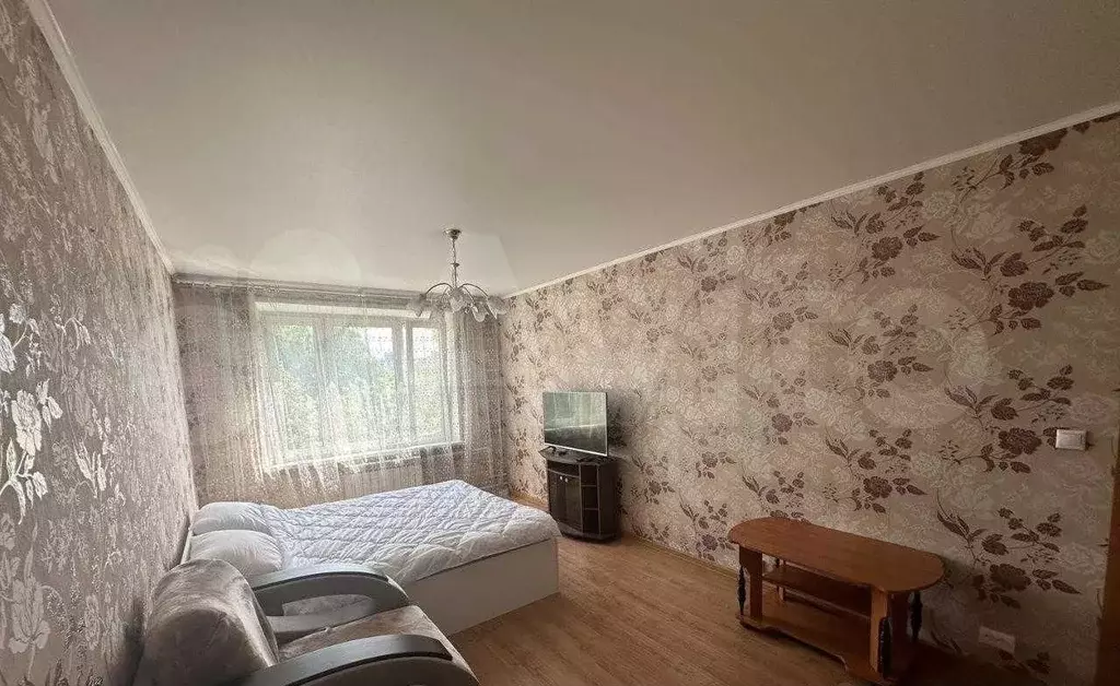 1-к. квартира, 35 м, 4/9 эт. - Фото 0