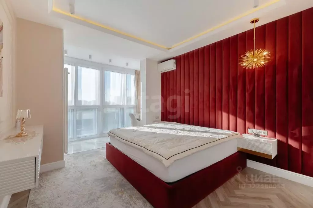 2-к кв. Свердловская область, Екатеринбург ул. Машинная, 1Бк2 (90.0 м) - Фото 1